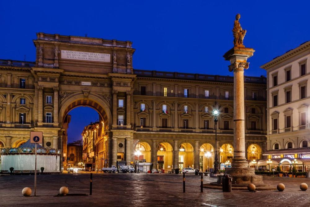 Roberto'S Apartment. Firenze Piazza Santa Croce. Экстерьер фото